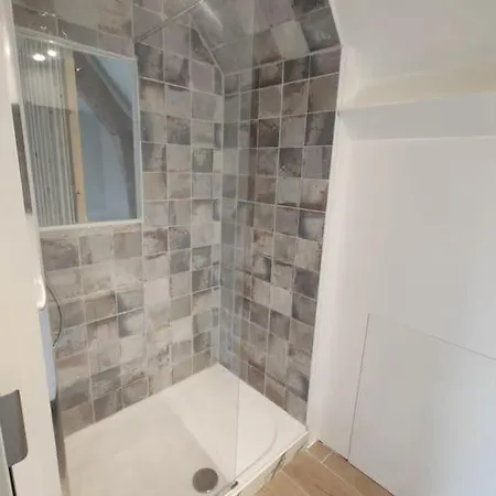 Gites Avec Piscine Et 3 Jacuzzis Casa vacanze Lesches